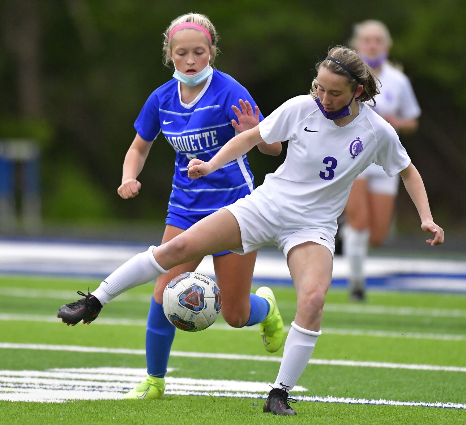 Collinsville vs Alton Marquette